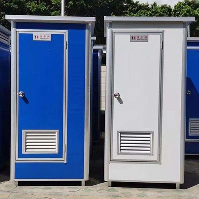 Toilet Mobil Tunggal Luar Ruangan Prefabrikasi dengan Listrik dan Pipa Air