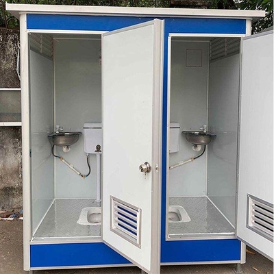 Toilet Multiplayer Mobile Outdoor Prefabricated Dengan Listrik Dan Pipa Air Dan Isolasi
